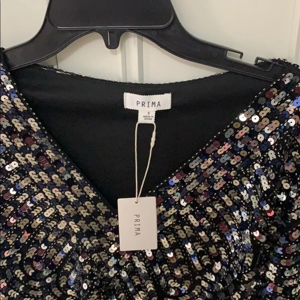 Sequins peplum top - Picture 6 of 8
